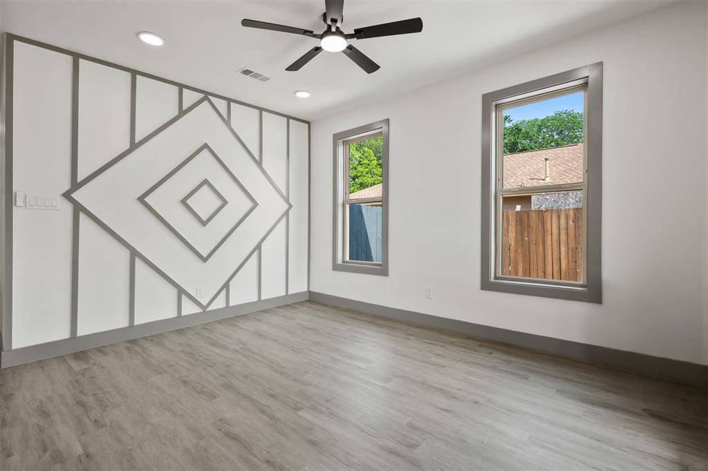 715 Ezekial Avenue, Dallas, TX 75217