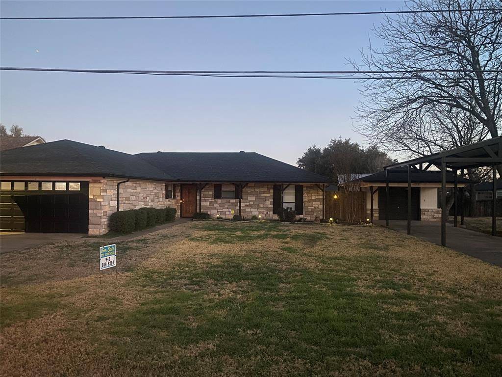 3702 Lake Vista Court, Granbury, TX 76049