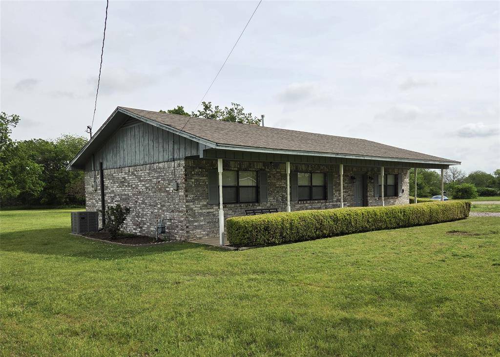 1104 W 13th, Bonham, TX 75418