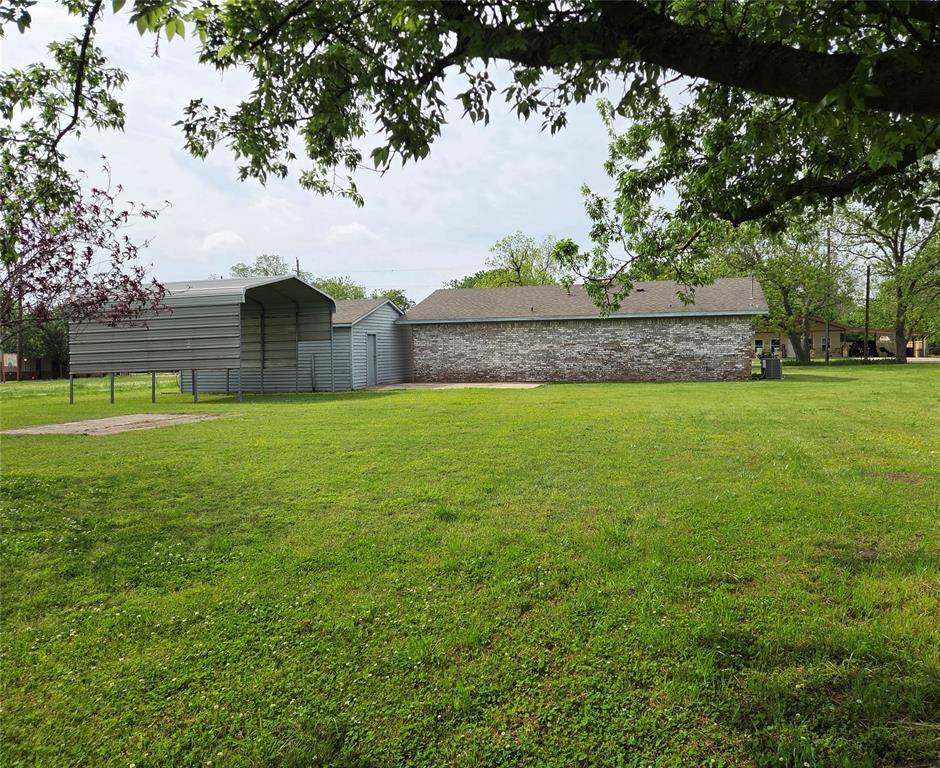 1104 W 13th, Bonham, TX 75418