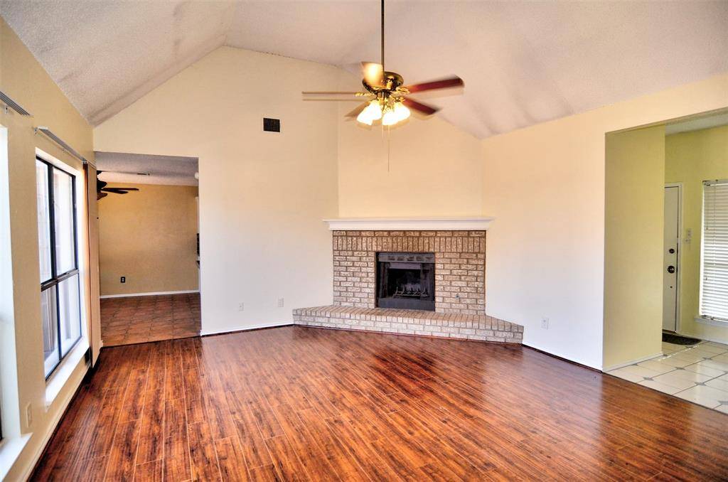 8205 Intrepid Lane, Rowlett, TX 75089