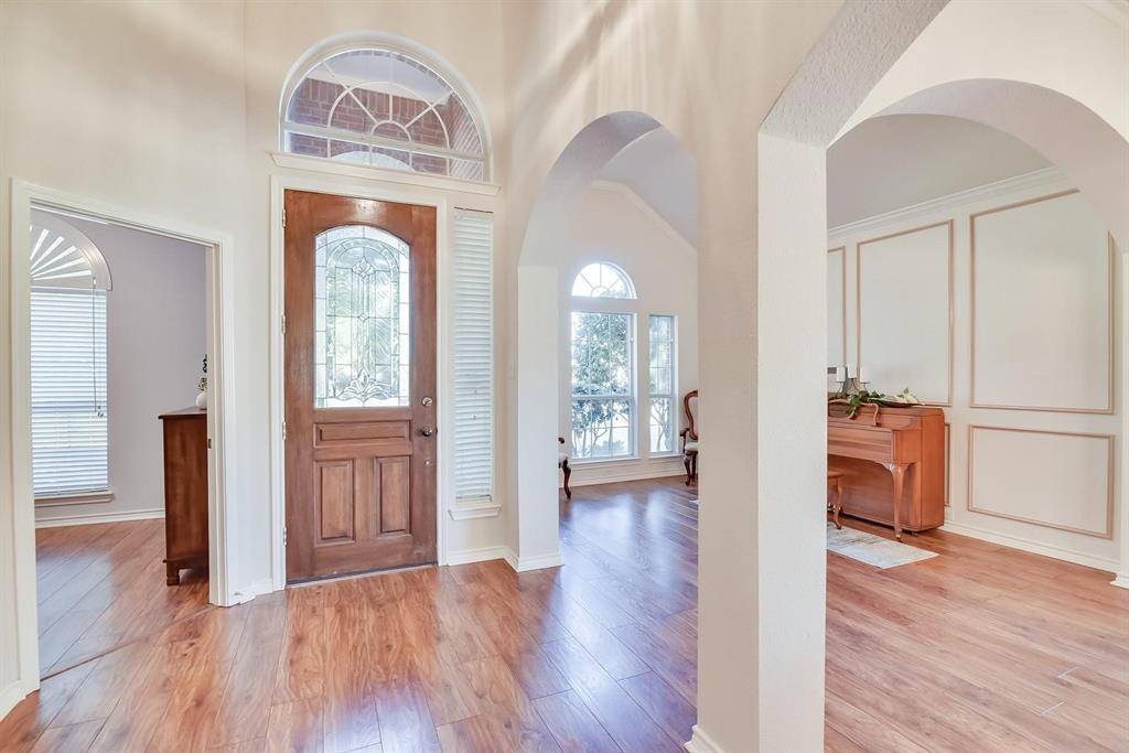 7700 Buccaneer Circle, Arlington, TX 76016