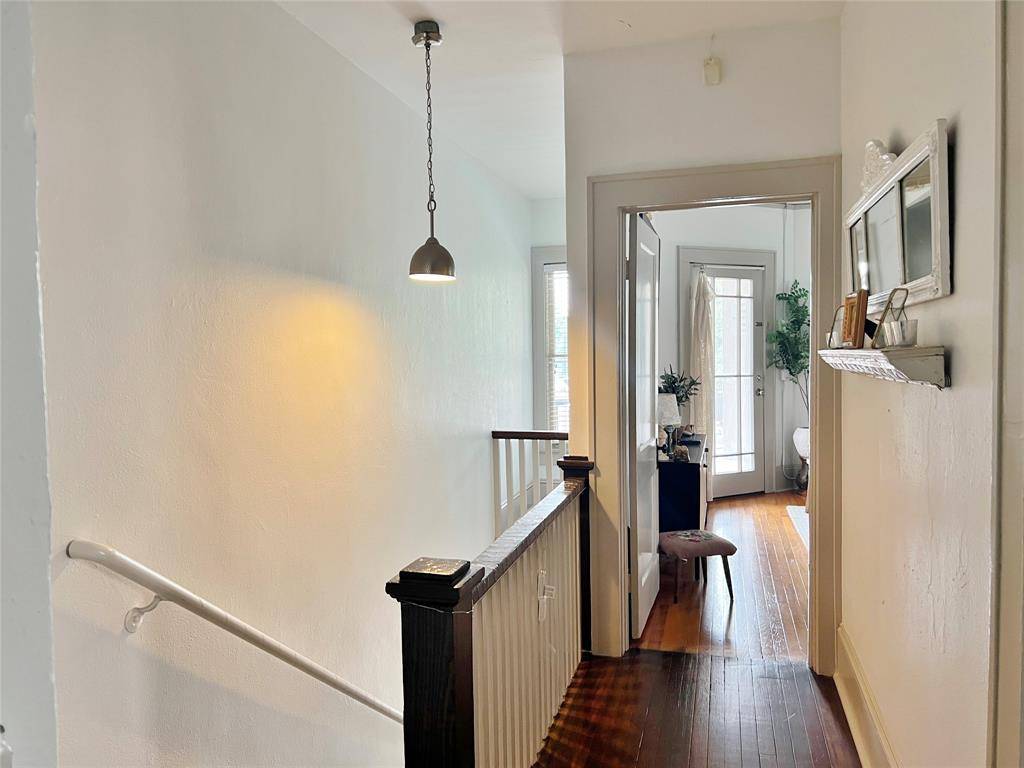 420 W Franklin Street #3, Waxahachie, TX 75165