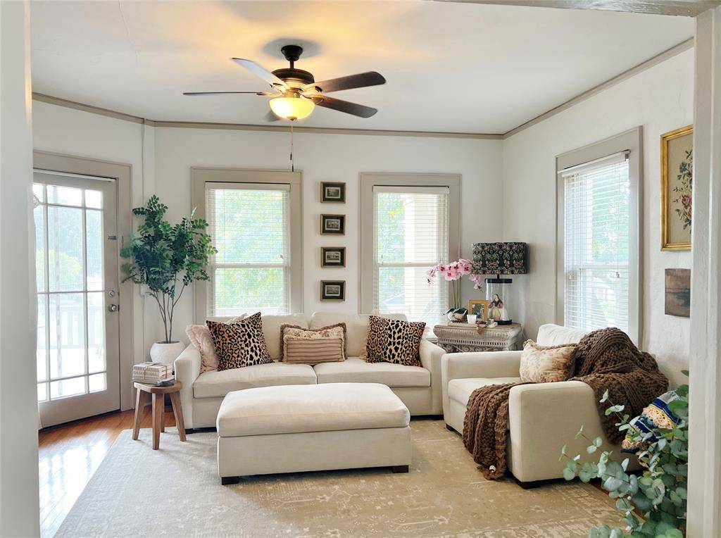 420 W Franklin Street #3, Waxahachie, TX 75165