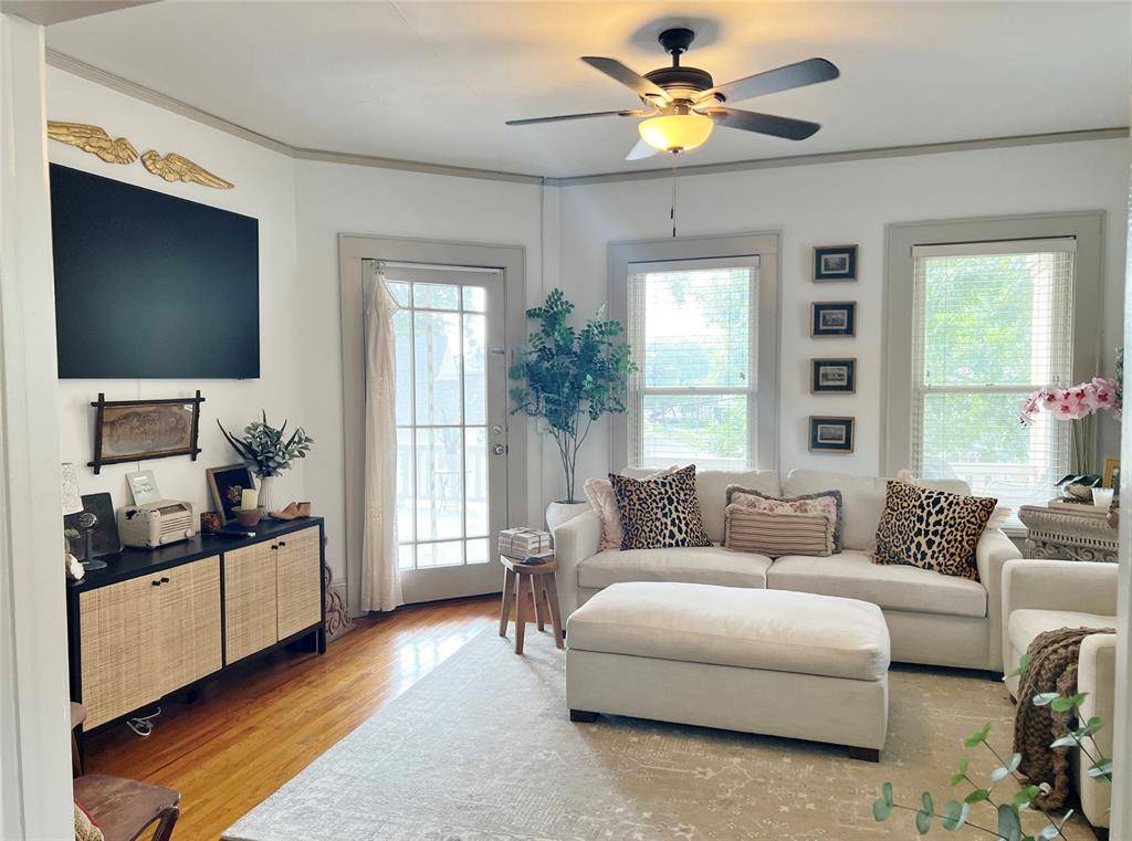 420 W Franklin Street #3, Waxahachie, TX 75165