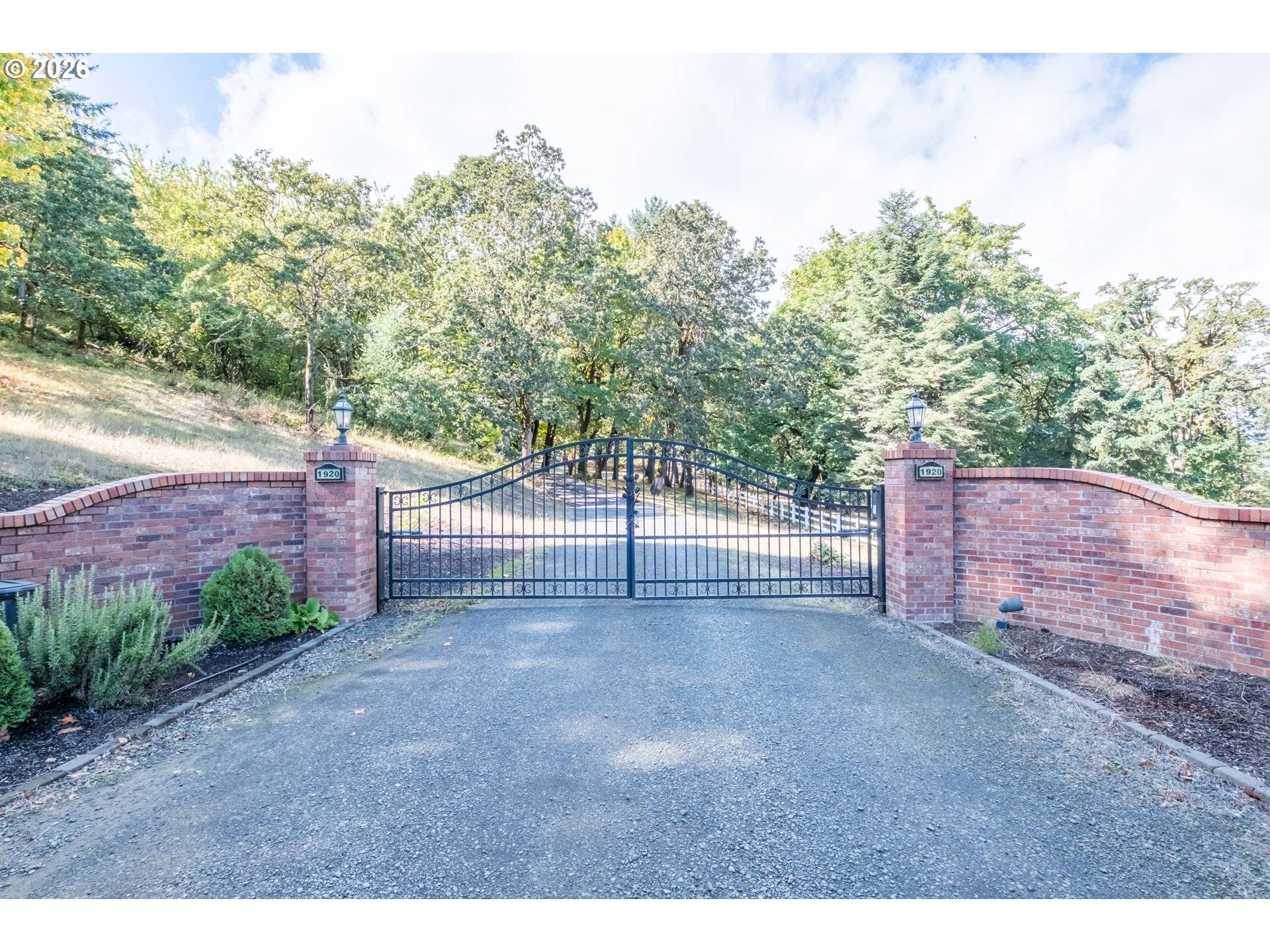 1920 COCHRANE LN, Dallas, OR 97338