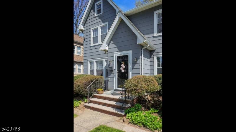 24 Greaves Pl, Cranford Twp., NJ 07016