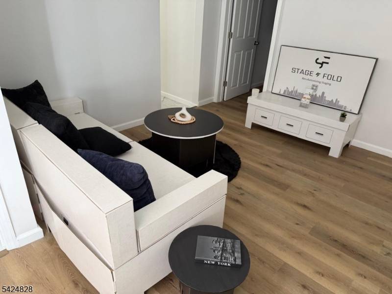 91 Belmont Ave, Jersey City, NJ 07304