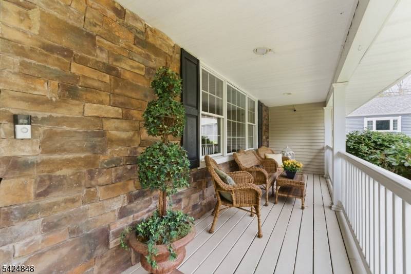 18 Valhalla Rd, Montville Twp., NJ 07045