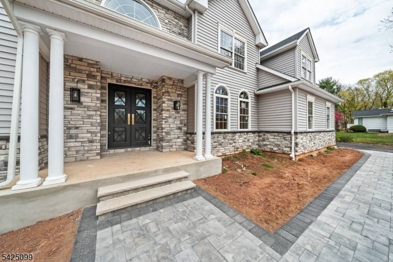 16 New Amwell Rd, Hillsborough Twp., NJ 08844