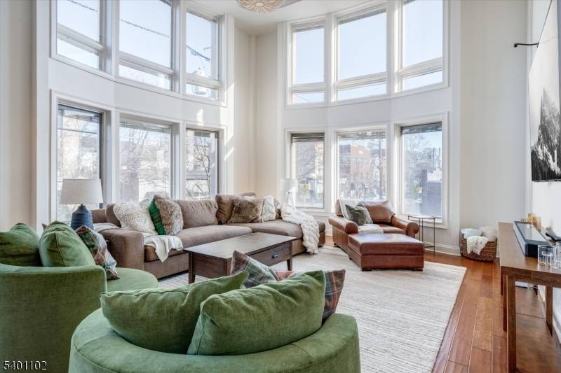 119 Walnut St #1, Montclair Twp., NJ 07042