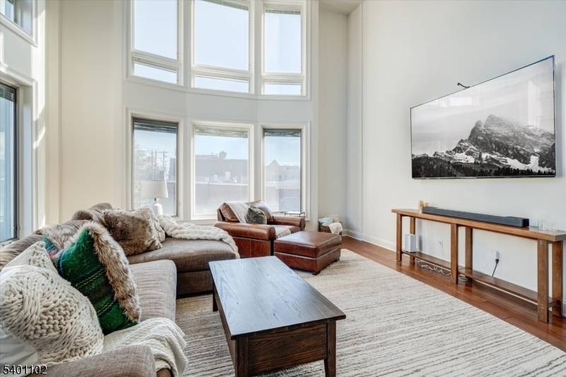 119 Walnut St #1, Montclair Twp., NJ 07042