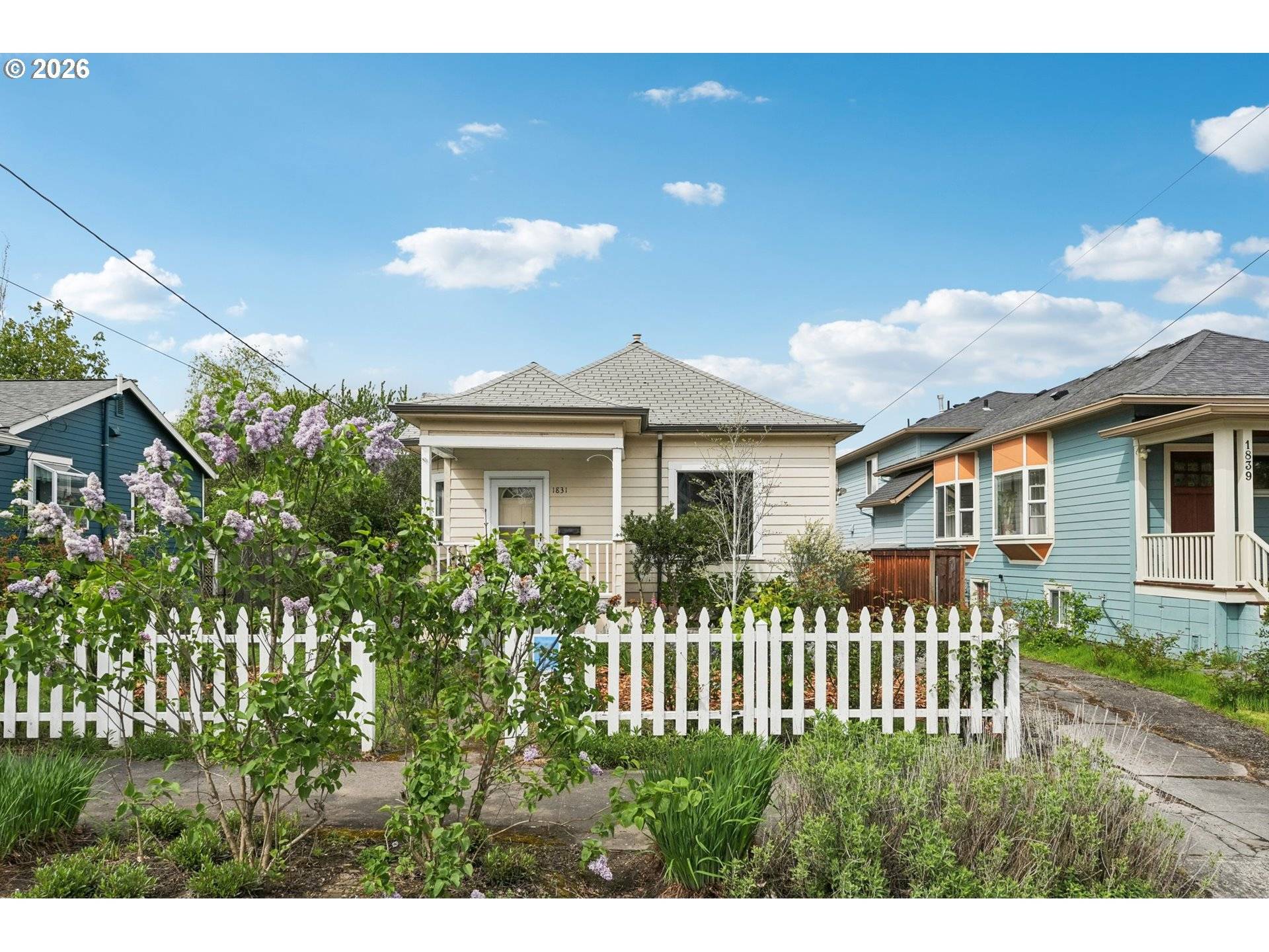 1831 SE INSLEY ST, Portland, OR 97202