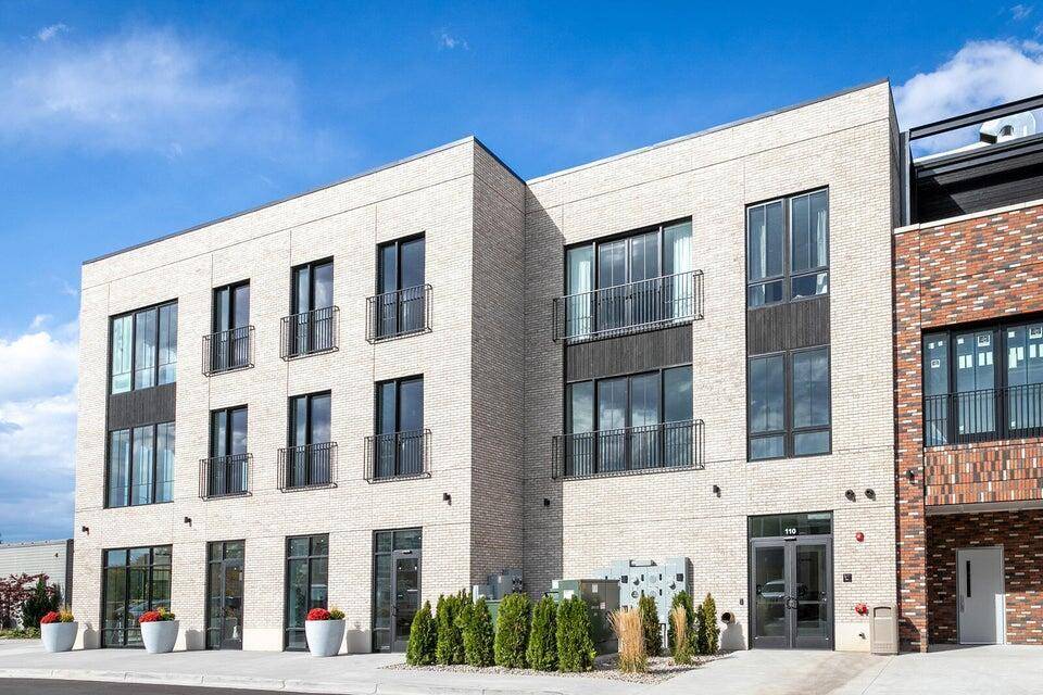 110 W Savidge ST #204, Spring Lake Vllg, MI 49456