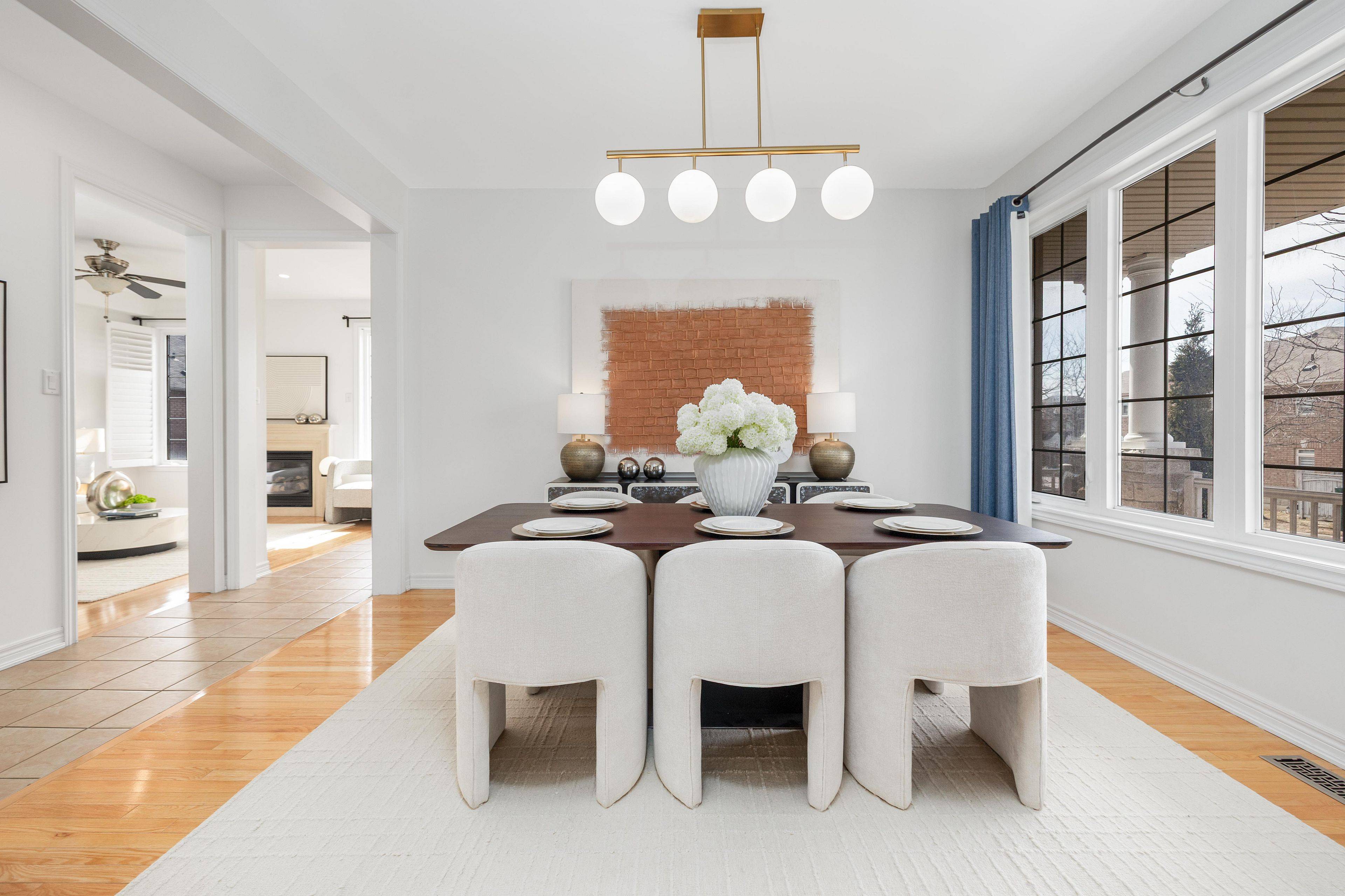 3 Mansard DR, Richmond Hill, ON L4E 0L8