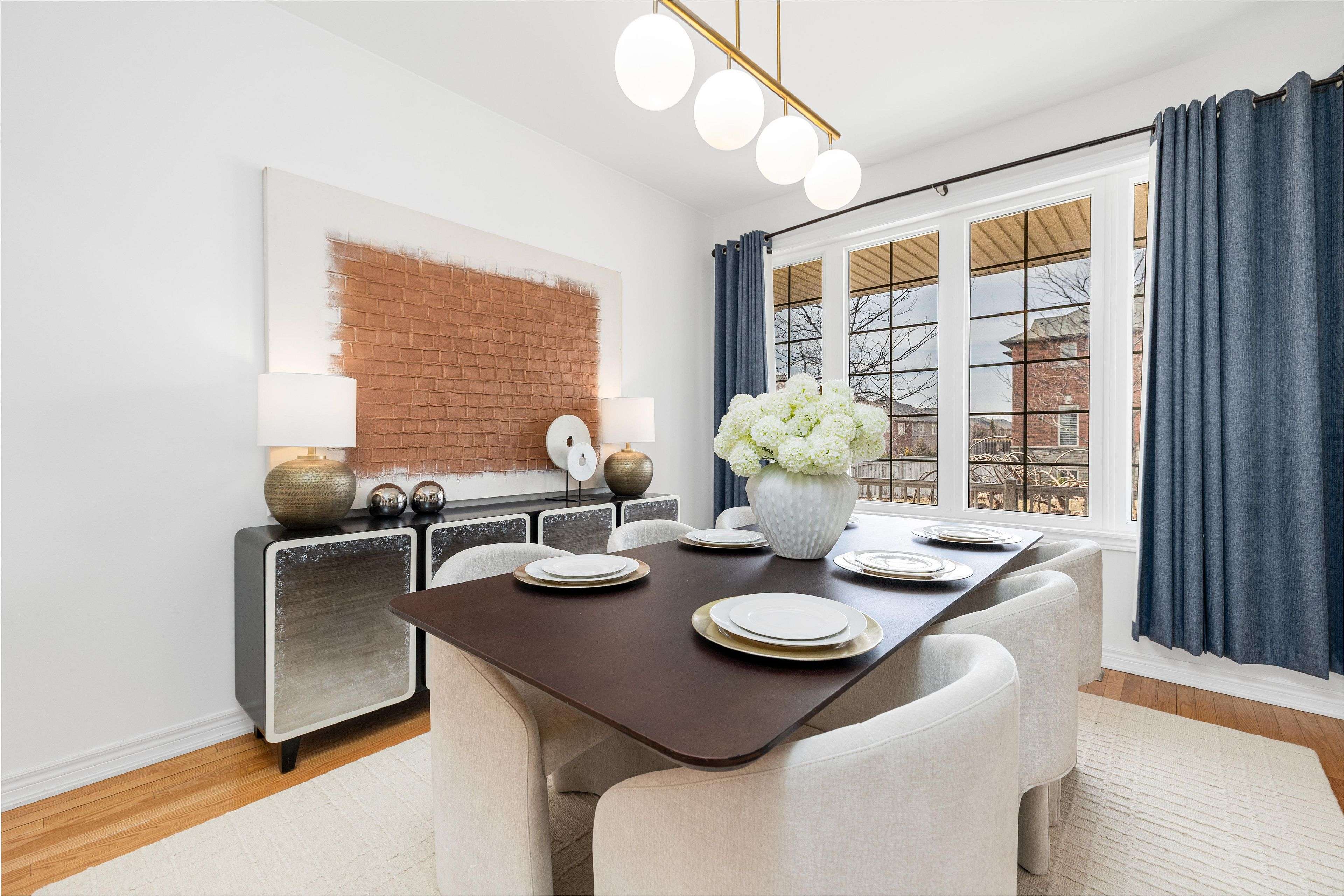 3 Mansard DR, Richmond Hill, ON L4E 0L8