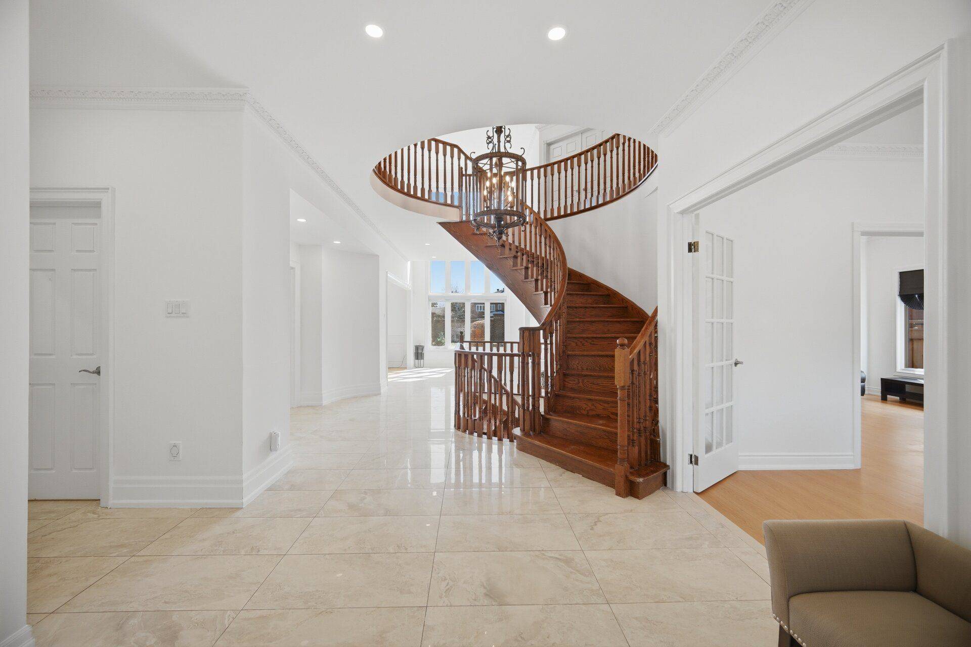 27 Marconi AVE, Vaughan, ON L4L 7A6