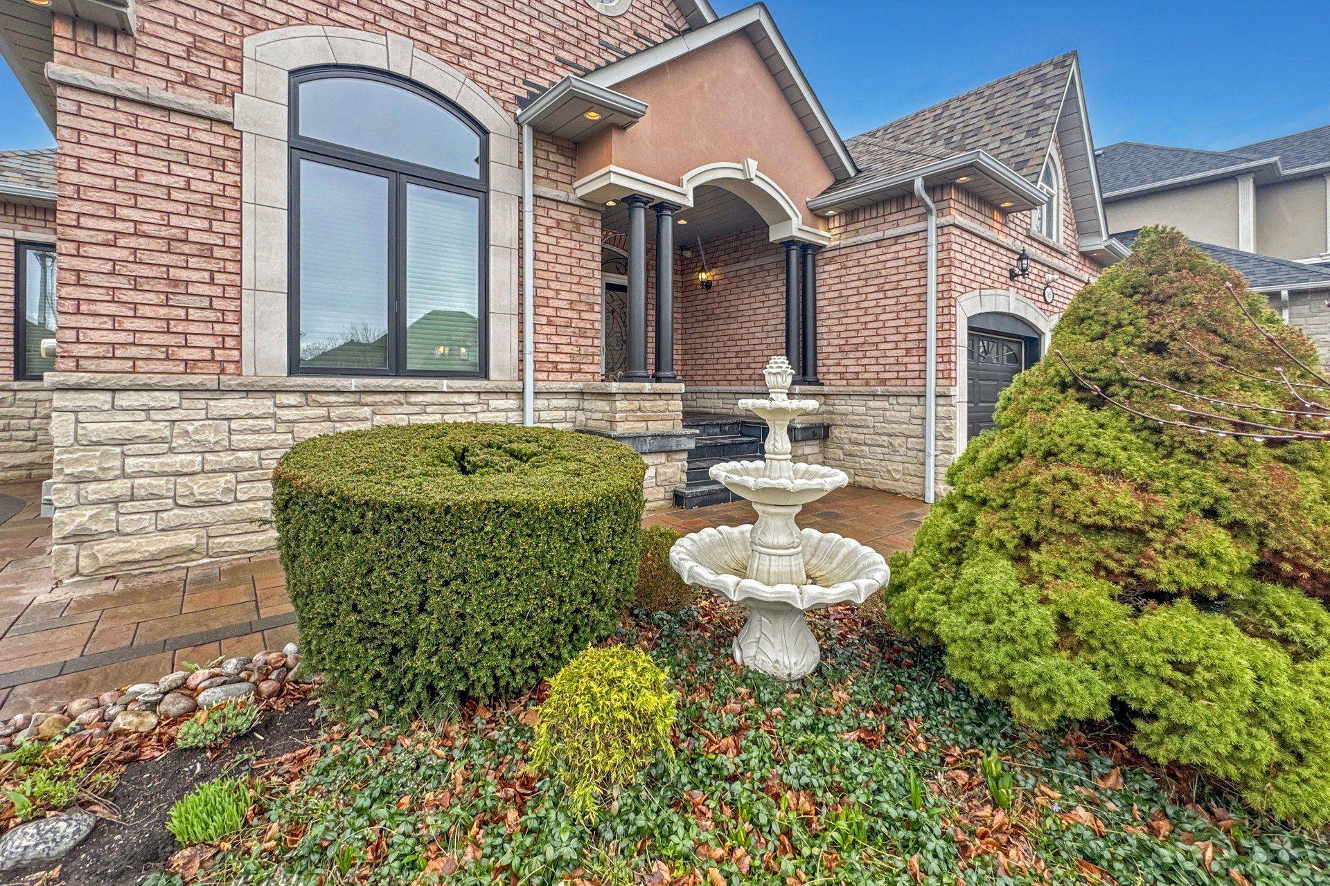 165 Novaview CRES, Vaughan, ON L4L 9L8
