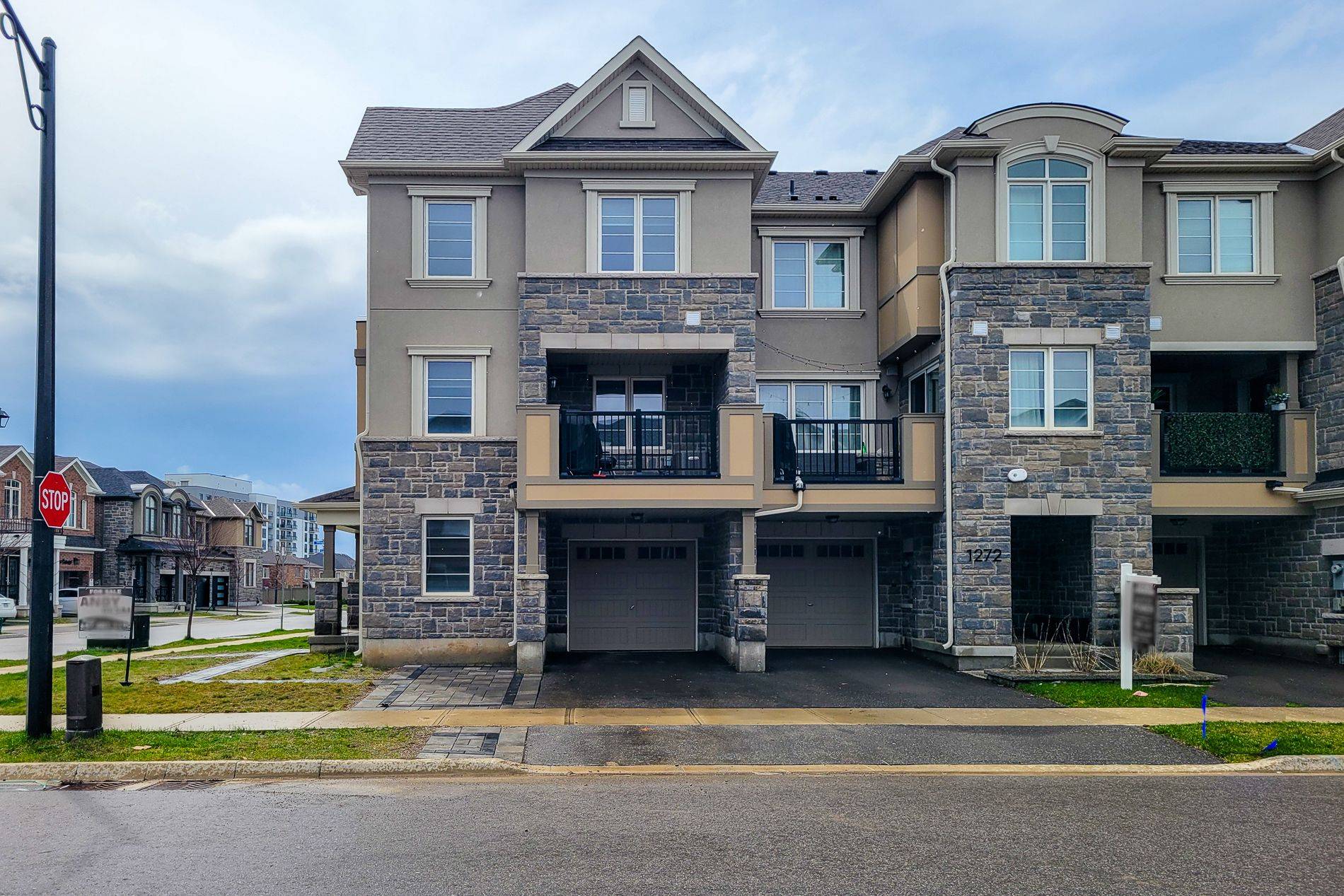 1274 Wintergreen PL, Milton, ON L9E 1S4