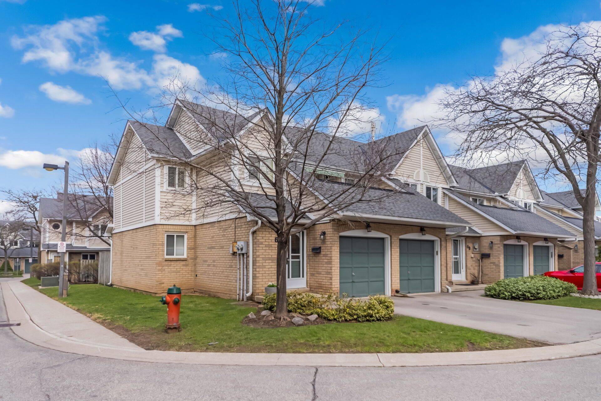 2530 Northampton BLVD #68, Burlington, ON L7M 4B4
