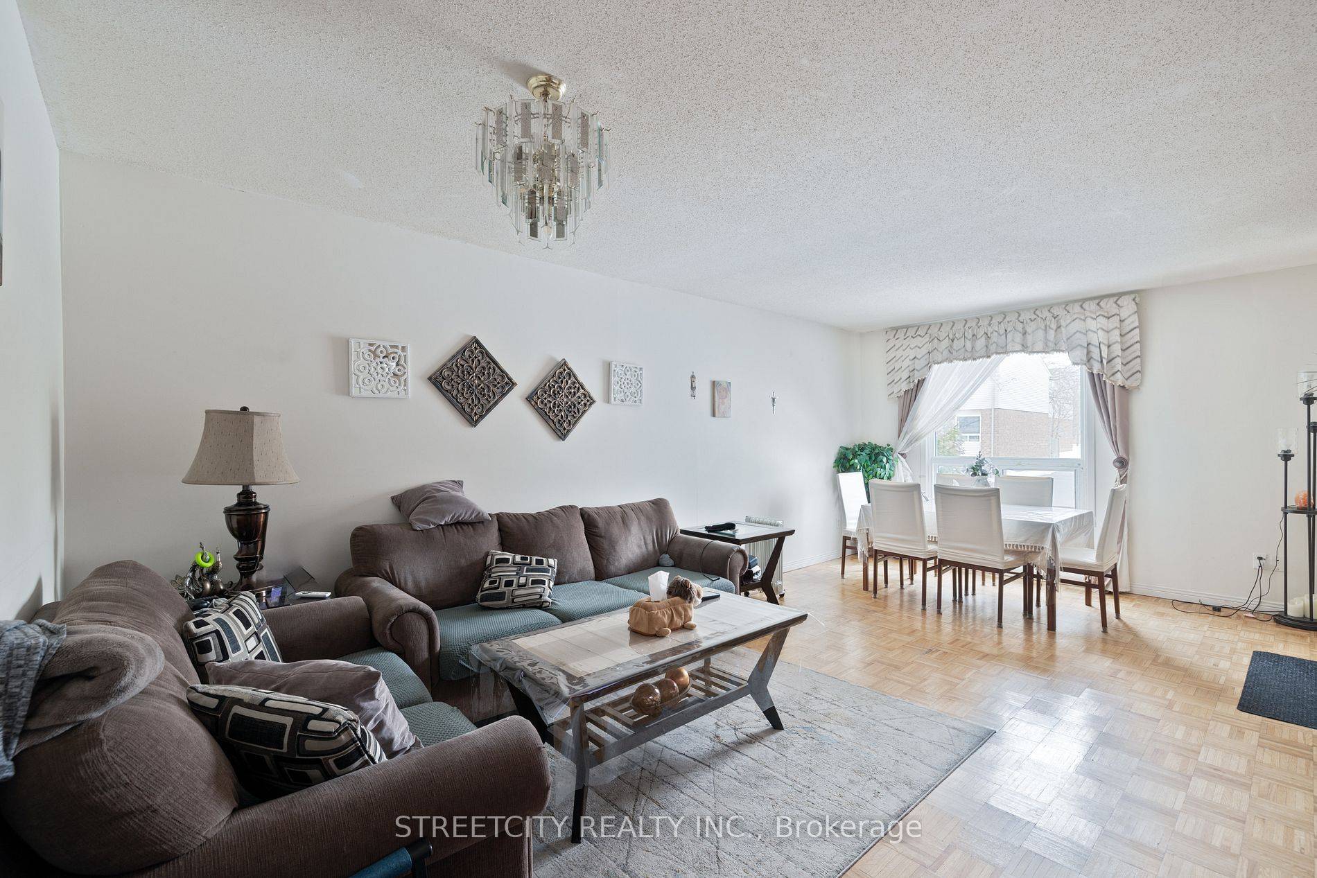 311 Vesta RD #40, London East, ON N5Y 5J2