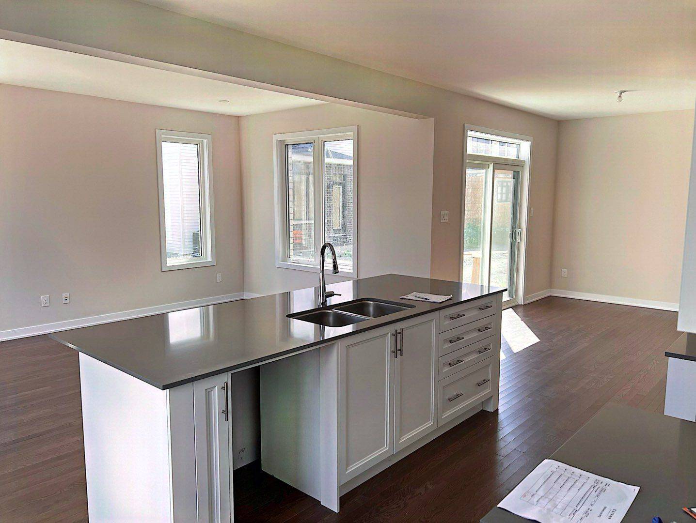 207 Conservancy DR N, Barrhaven, ON K2J 7M5