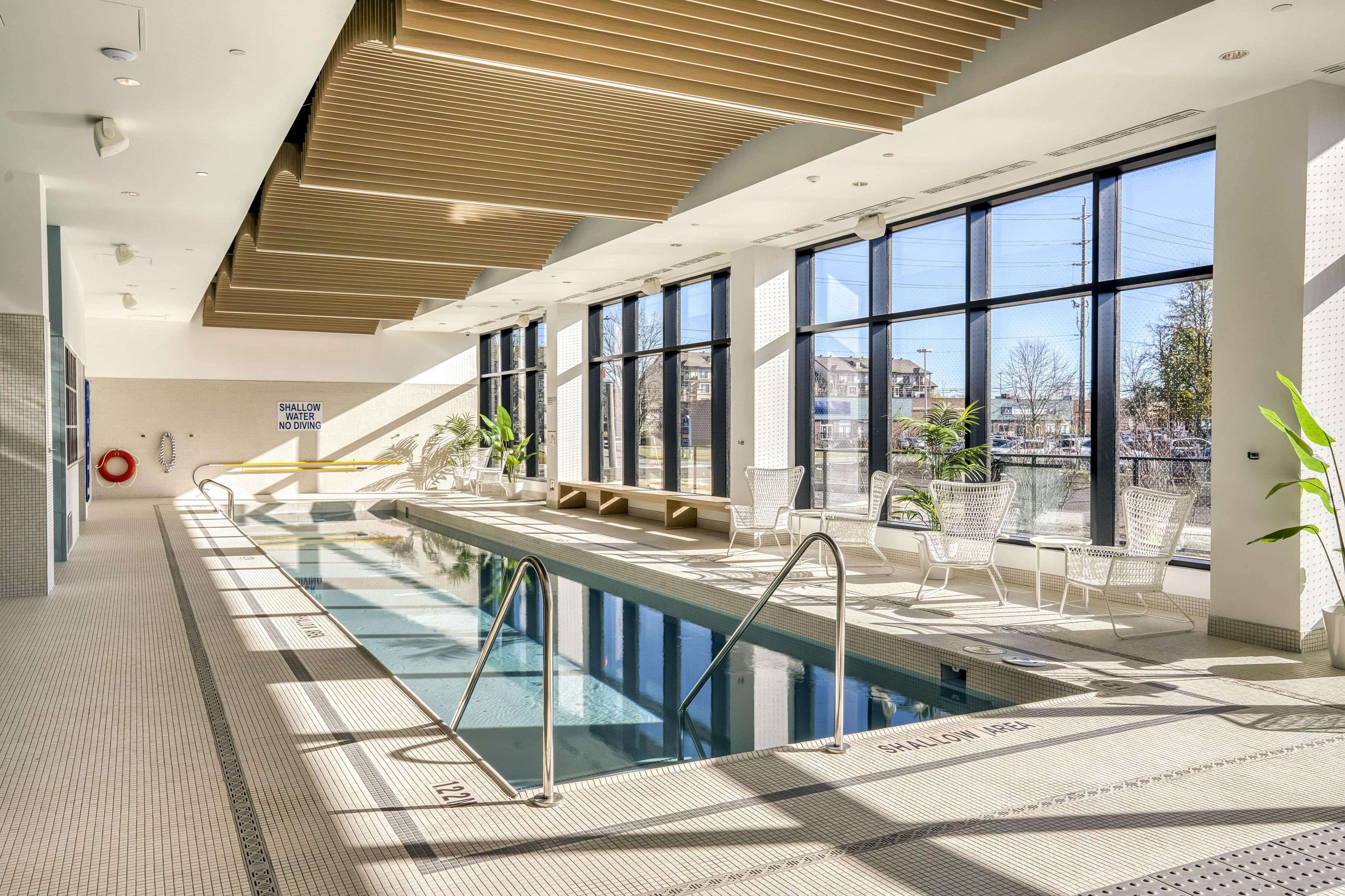 1240 Cummings AVE #207, Cyrville - Carson Grove - Pineview, ON K1J 0E3