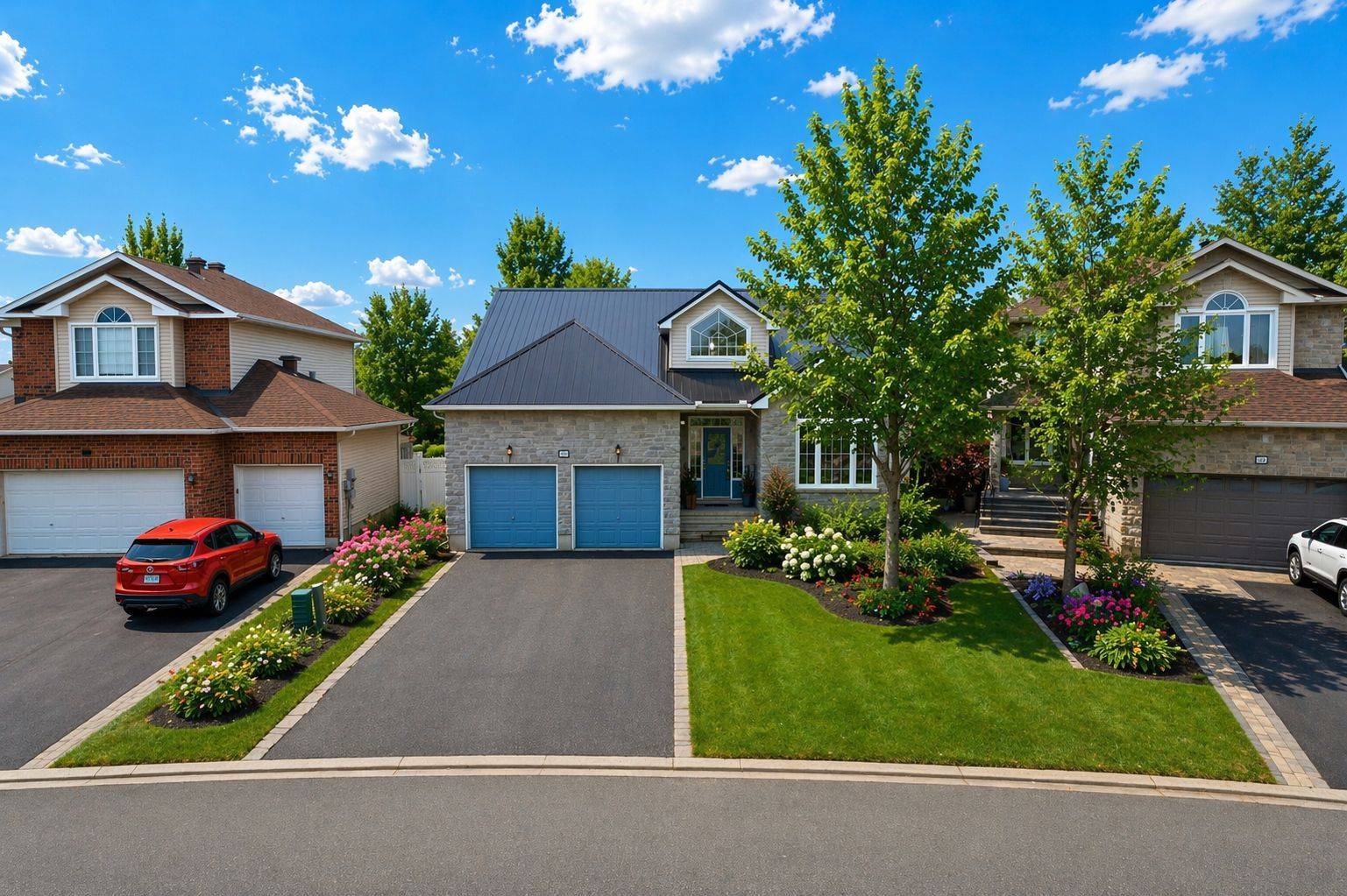 80 La Prairie ST, Russell, ON K0A 1W0