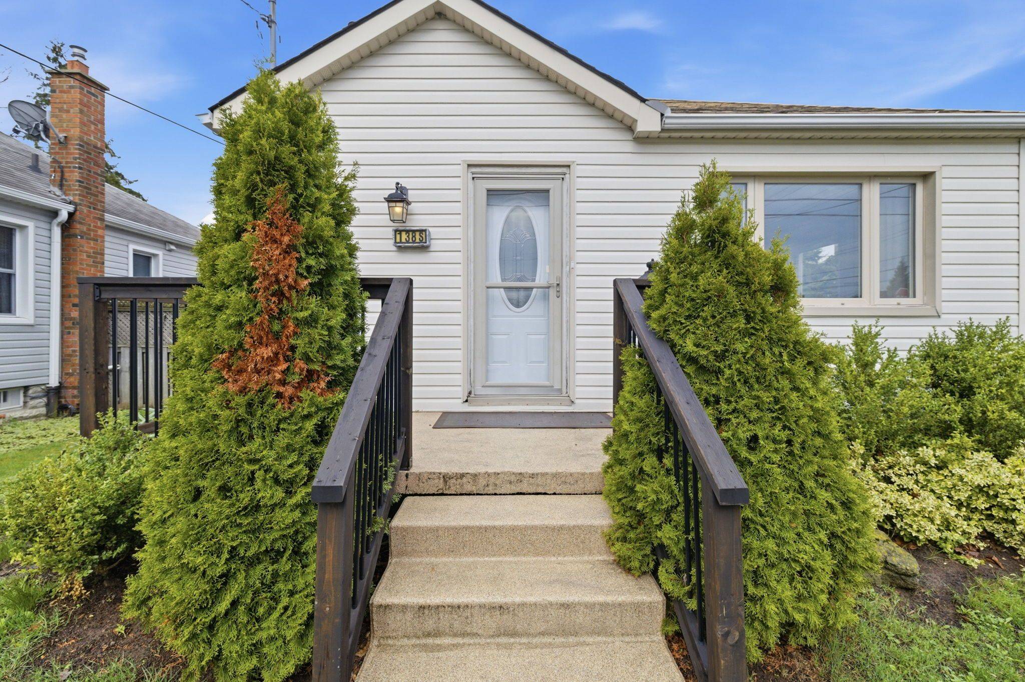 138 Glenholme AVE, Hamilton, ON L8K 3L7