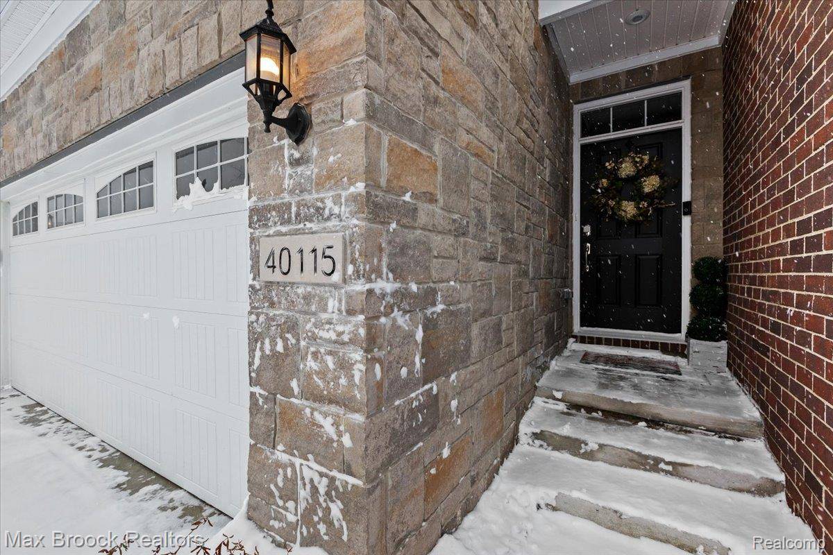 40115 Premier DR, Northville Township, MI 48170