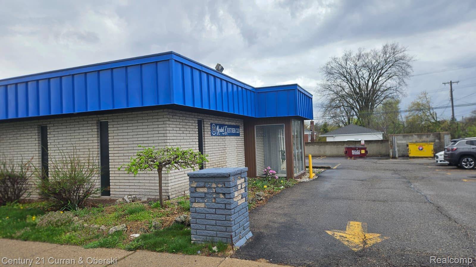 6721 Merriman RD, Garden City, MI 48135