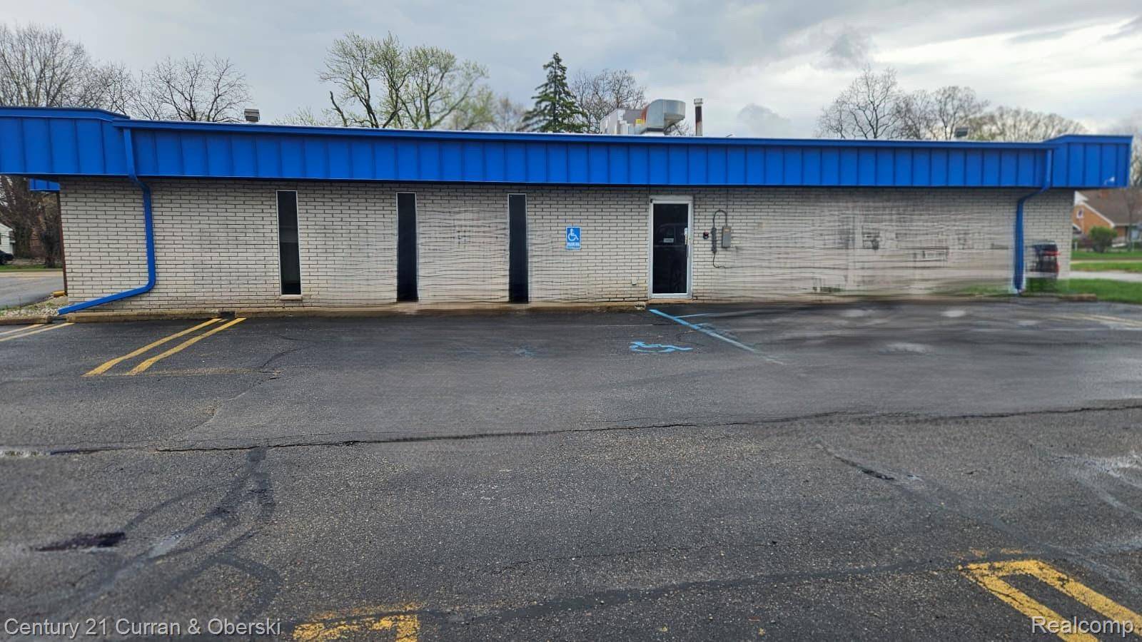 6721 Merriman RD, Garden City, MI 48135