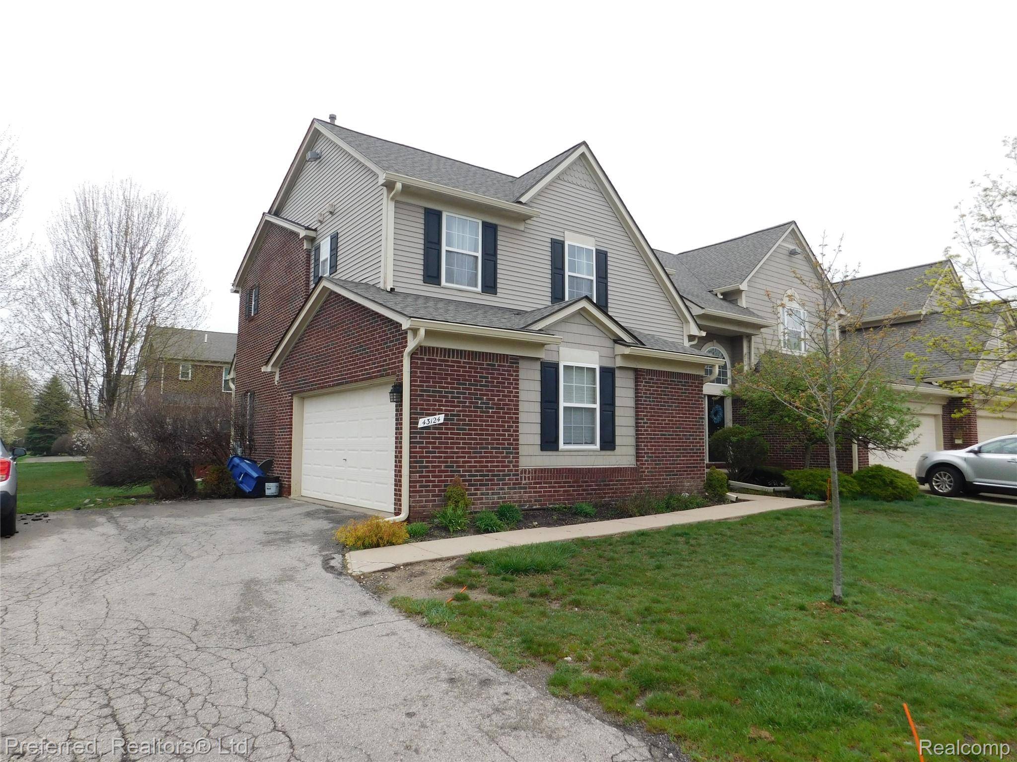 43124 PROVIDENCE LN, Canton Charter Township, MI 48188