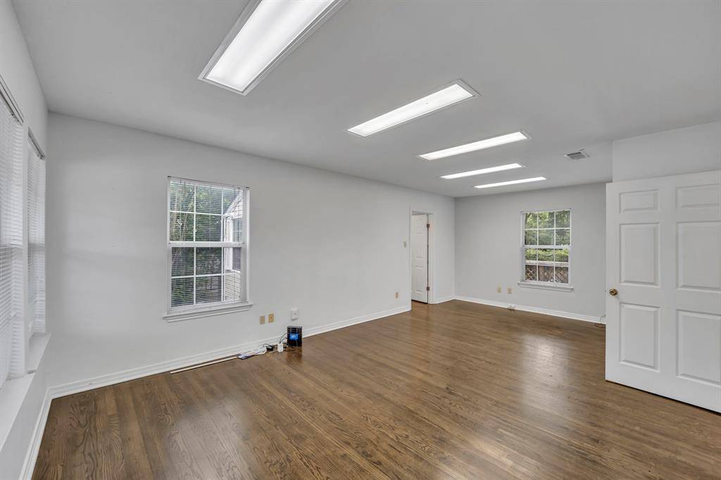 1313 W Abram Street, Arlington, TX 76013