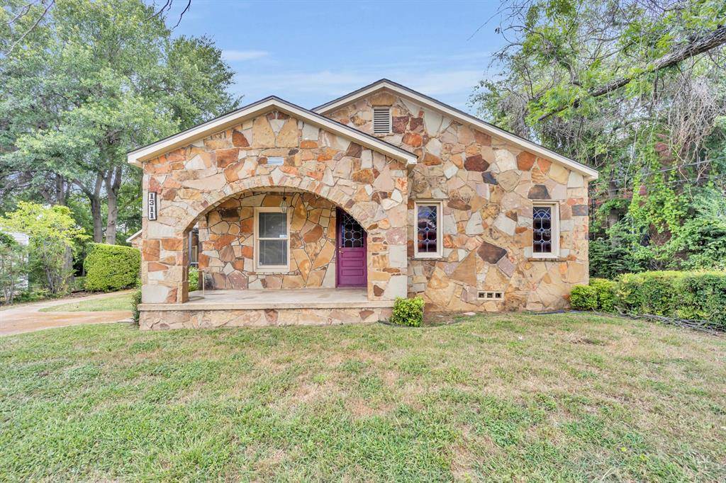 1311 W Abram Street, Arlington, TX 76013