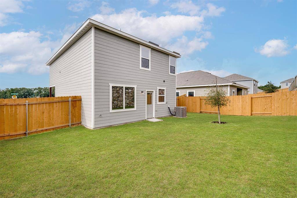 6325 Crosswood Lane, Dallas, TX 75241