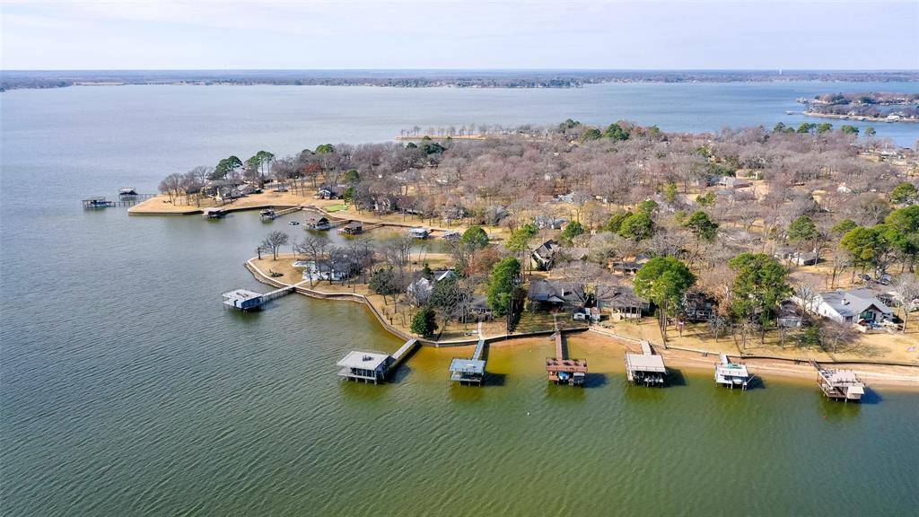 113 Crestwood Circle, Enchanted Oaks, TX 75156