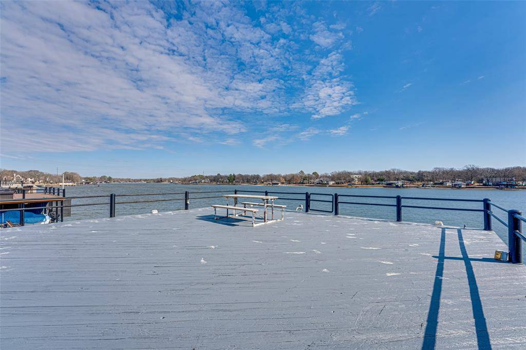 113 Crestwood Circle, Enchanted Oaks, TX 75156