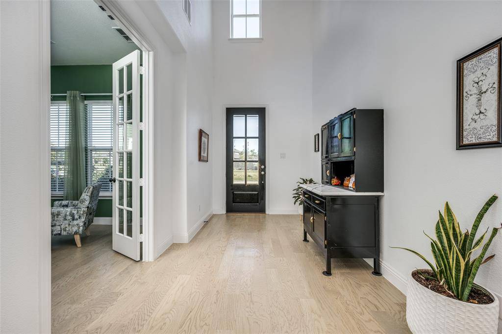 1404 S Pecan Parkway, Northlake, TX 76247