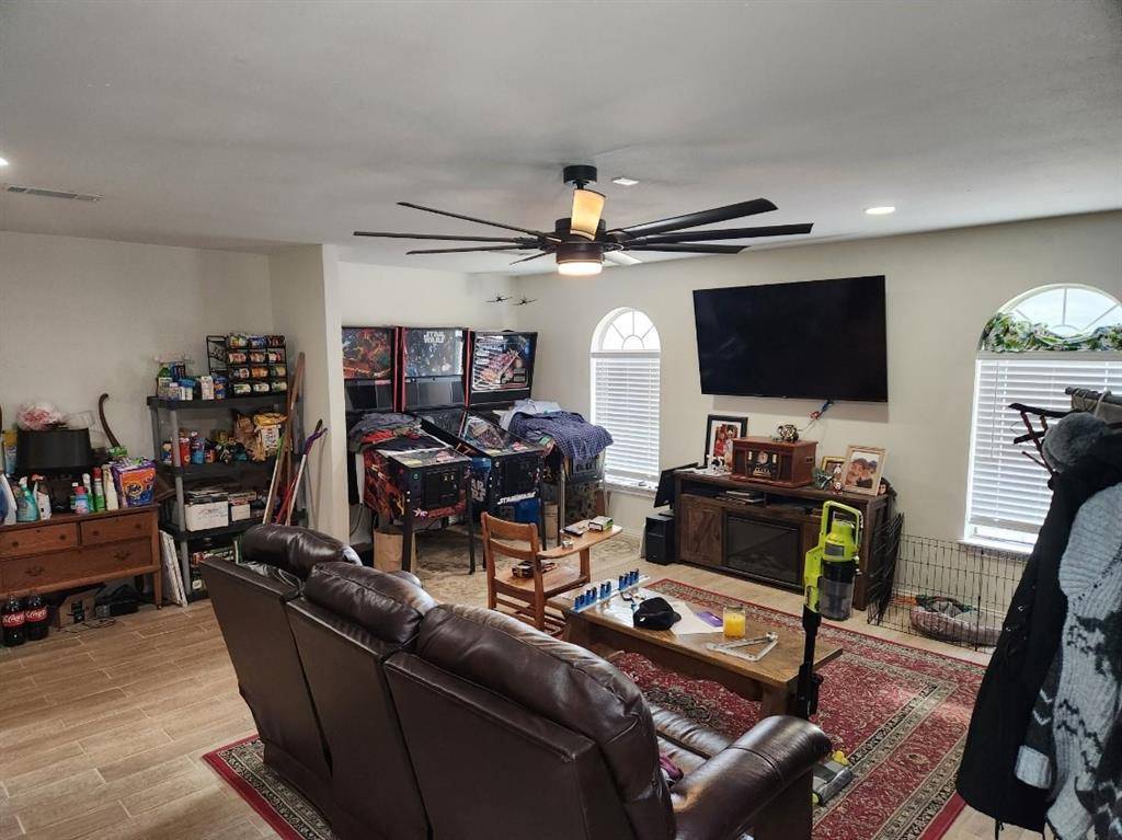 541 Bakers Branch Road, Waxahachie, TX 75167