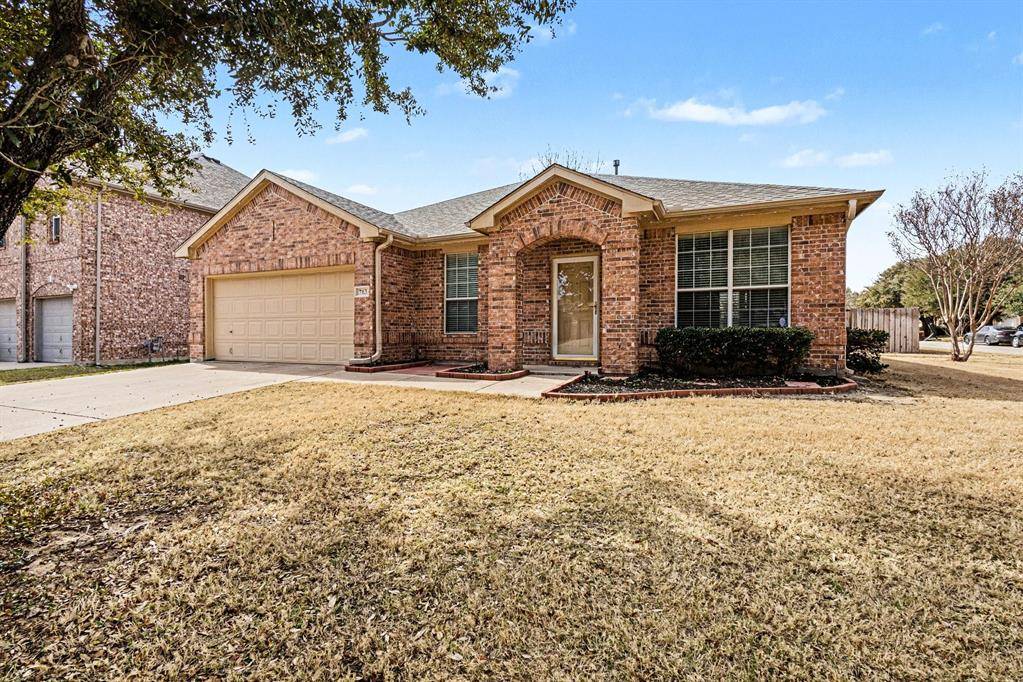 713 Dickerson Lane, Mansfield, TX 76063