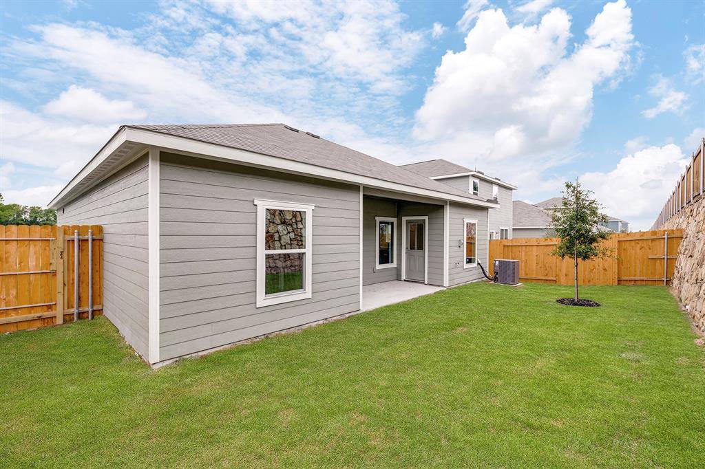 6324 Crosswood Lane, Dallas, TX 75241