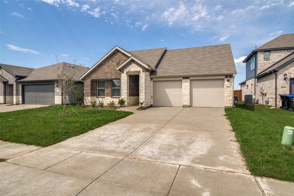 1371 Los Olmos Lane, Crandall, TX 75114