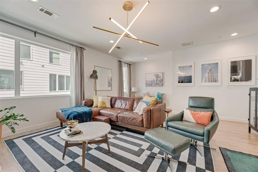 4705 Bryan Street #302, Dallas, TX 75204