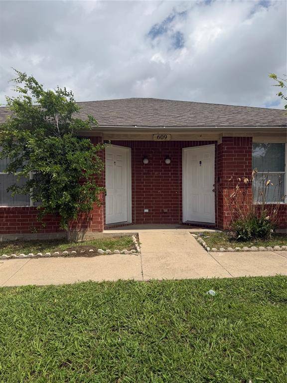 609 Kings Way Drive #A, Mansfield, TX 76063