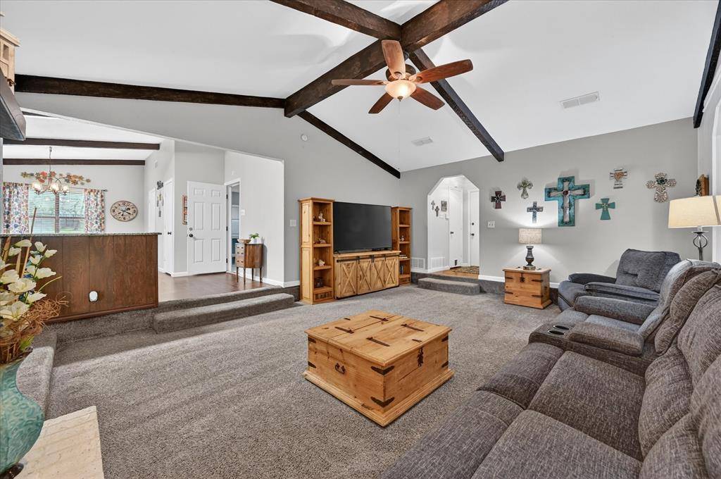 745 Carol Lane, Burleson, TX 76028