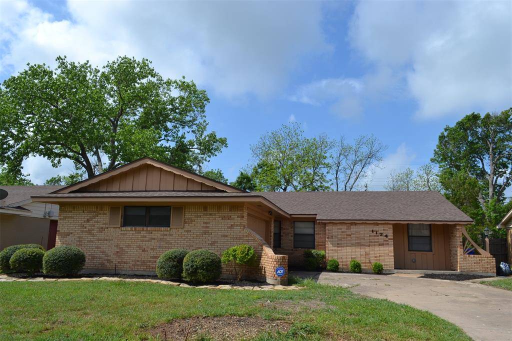 1124 Pembrook Drive, Waco, TX 76710