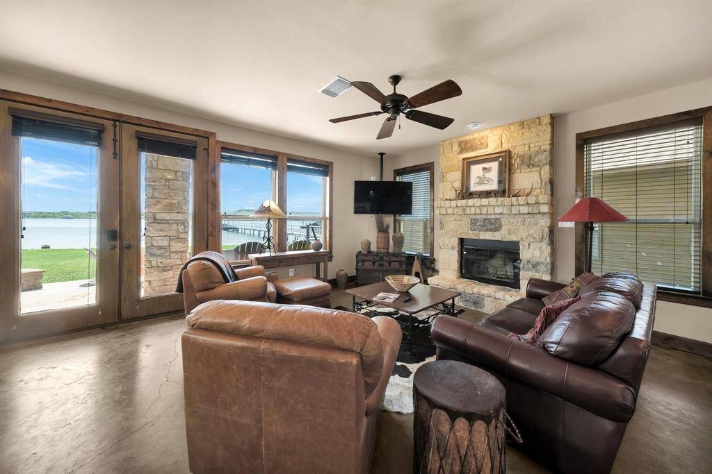 2649 Hideaway Lane, Possum Kingdom Lake, TX 76449