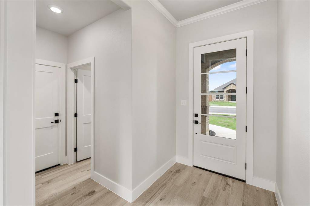 505 Limestone Circle, Mabank, TX 75147