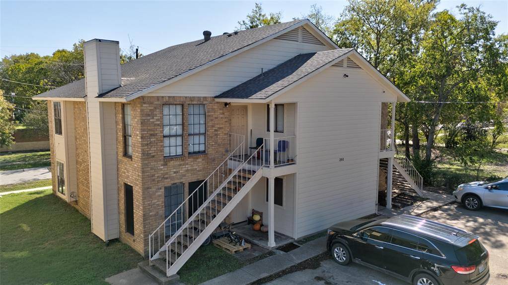 201 W Trinity Street #C, Forney, TX 75126